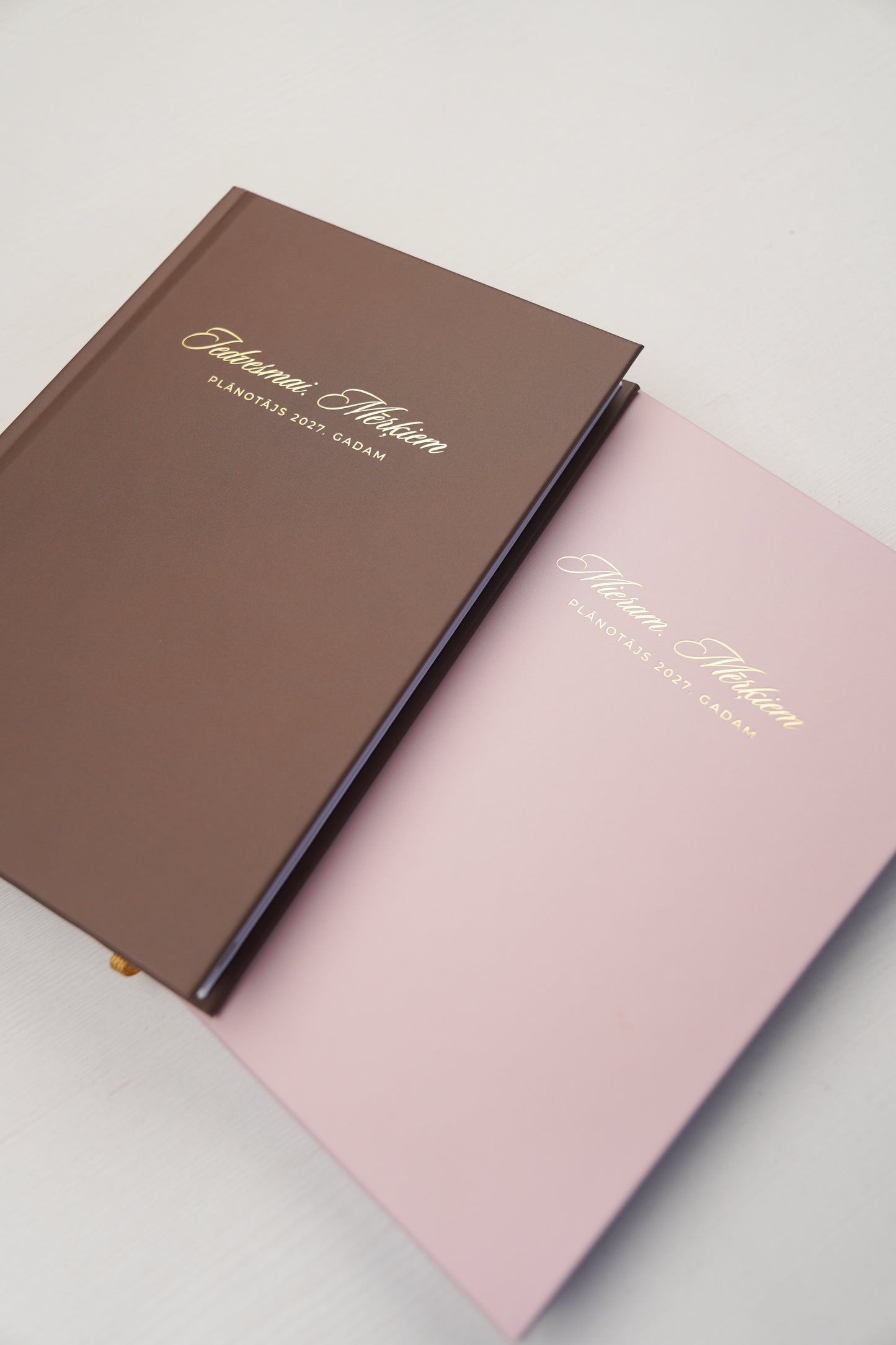 JAUNUMS. PŪDERROZĀ. Zīmola Dream Light Planner 2027 – elegants nedēļas plānotājs