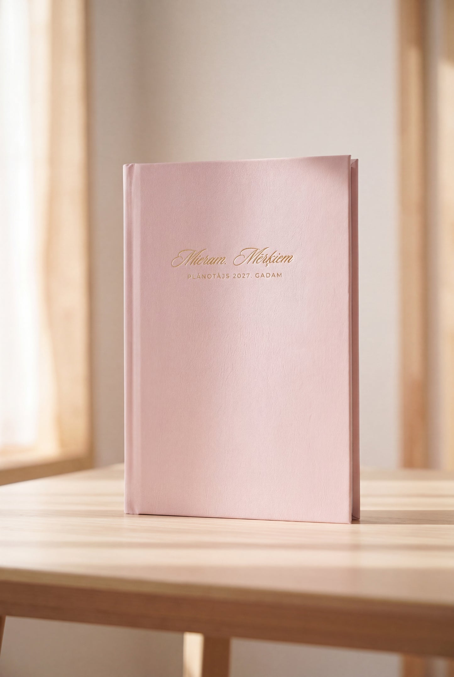 JAUNUMS. PŪDERROZĀ. Zīmola Dream Light Planner 2027 – elegants nedēļas plānotājs