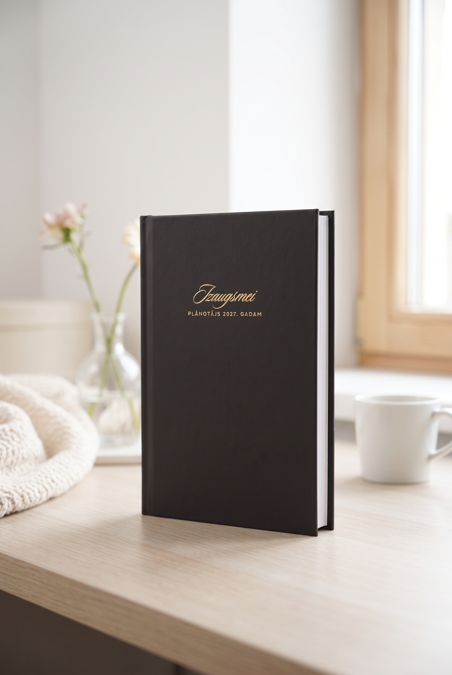 JAUNUMS. MELNS. Zīmola Dream Light Planner 2027 – elegants nedēļas plānotājs