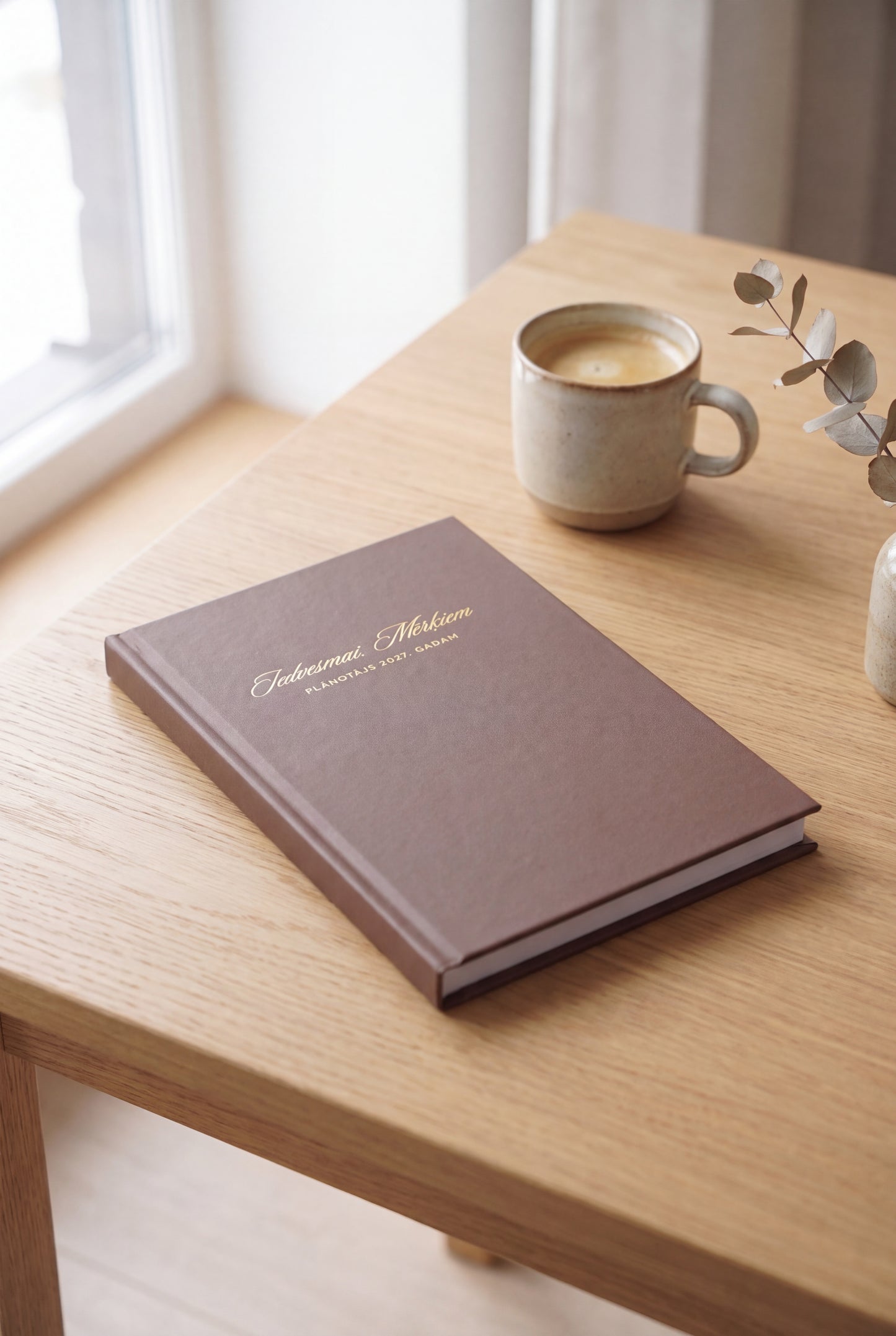 JAUNUMS. MOKAS BRŪNĀ. Zīmola Dream Light Planner 2027 – elegants nedēļas plānotājs